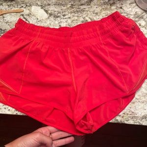 Lululemon Hotty Hot 2.5” Red